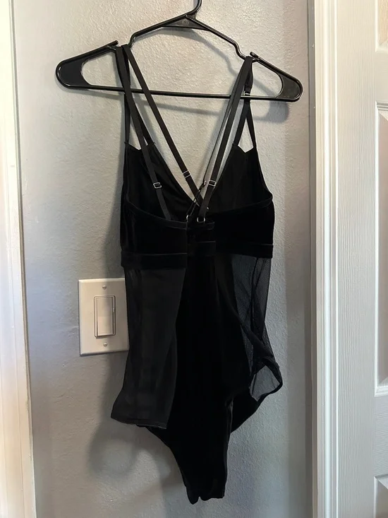 NWT Torrid Velour and Mesh Bodysuit - Picture 5 of 7